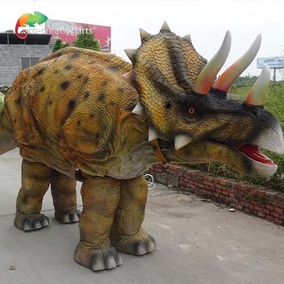 Costume adulte de dinosaure du Triceratops deux