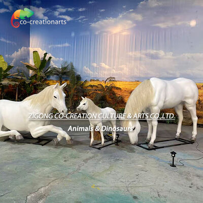Sculpture de cheval blanc de taille réelle pour le parc à thème et la décoration d'événements