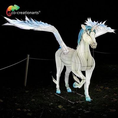 Un bon prix. Créature mythique occidentale Unicorn Lantern Colorful Outdoor Lanterns 110V 220V en ligne